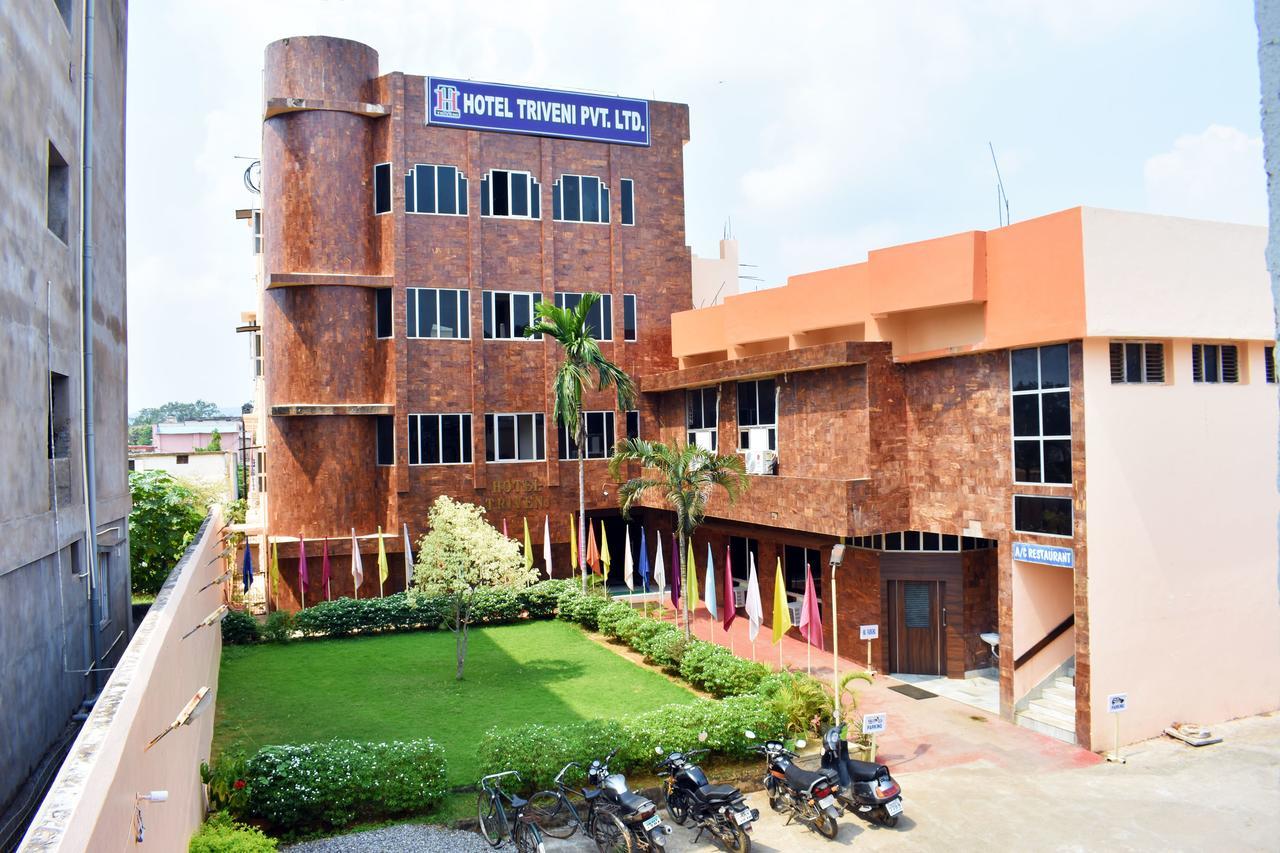 Hotel Triveni Balangir Экстерьер фото